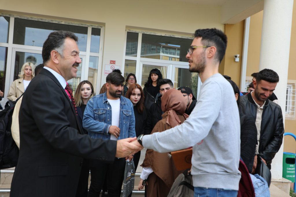 TSYD Sivas Başkanı Üniversite Öğrencileriyle Buluştu