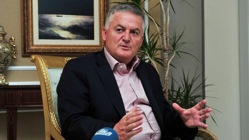 Ahmet Zeki Üçok İYİ Partiden Ayrıldığını Duyurdu!