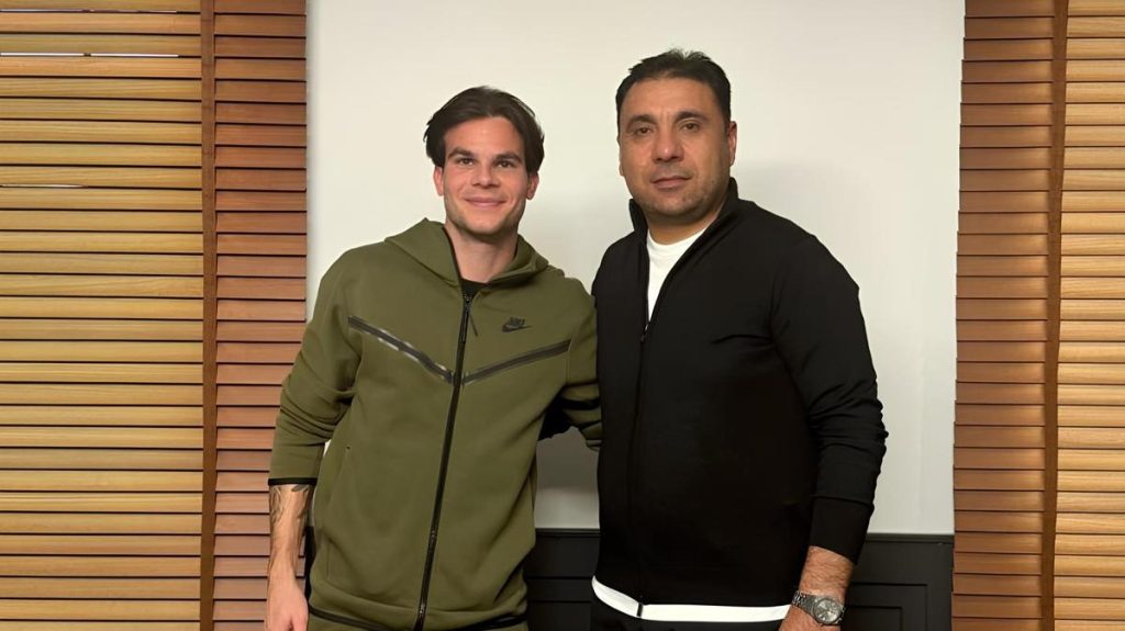 Sivasspor, Charis Charisis ile 3 yıl daha!