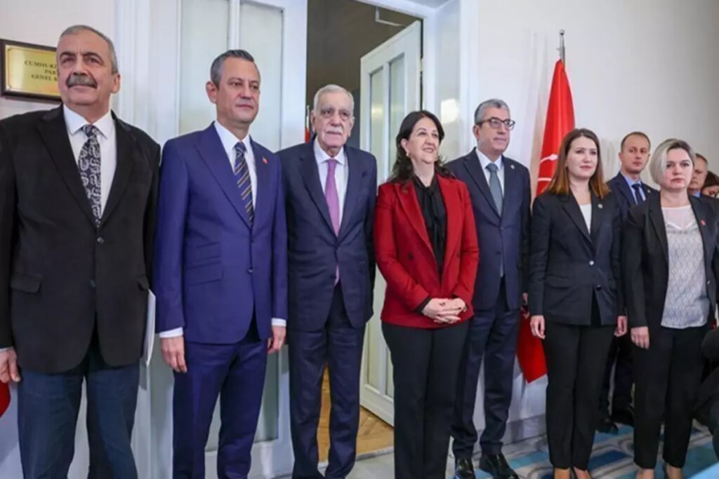 CHP’li Gökhan Günaydın, DEM Parti-CHP Görüşmesinin Detaylarını Açıkladı: Öcalan’dan Dört Parçalı Çağrı Bekleniyor