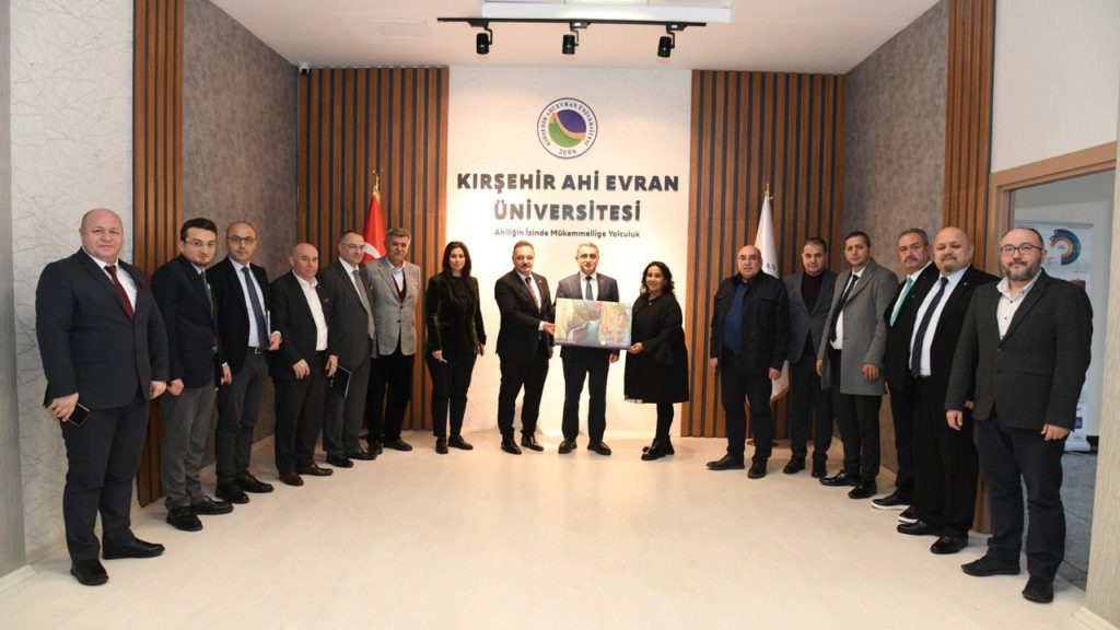 Kırşehir Ahi Evran Üniversitesi’nde Dijital Çağa Uygun Yeni Medya İletişim Eğitimi