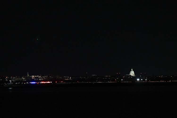 Ronald Reagan Havalimanında Kaza