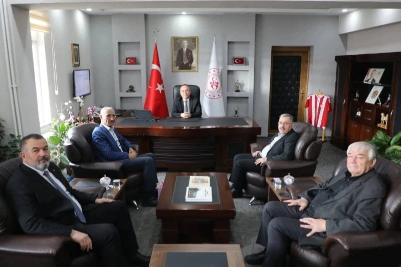 Sivas’ın Amatör Spor Yöneticilerinden Müdür Ertem’e Özgün Bir Ziyaret