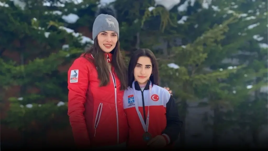 Sivaslı Sporcu Erzurum’dan Bronz Madalya ile Zaferle Döndü
