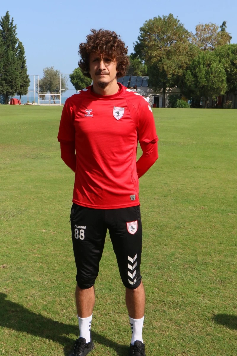 Sivasspor’da Transfer Heyecanı: Osman Çelik, Yiğidoların Yeni Gözdesi mi?