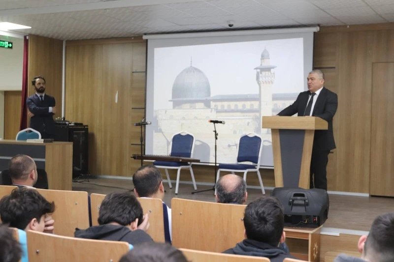 Sivas’ta “Kudüs” Konferansı: İnsanlığın Kadim Şehri Üzerine Derinlemesine Bir Bakış