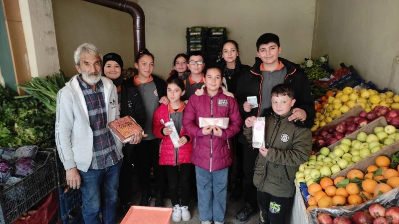 Sivas’ta Öğrenciler ‘Zimem Defteri’ Geleneğini Yeniden Canlandırıyor