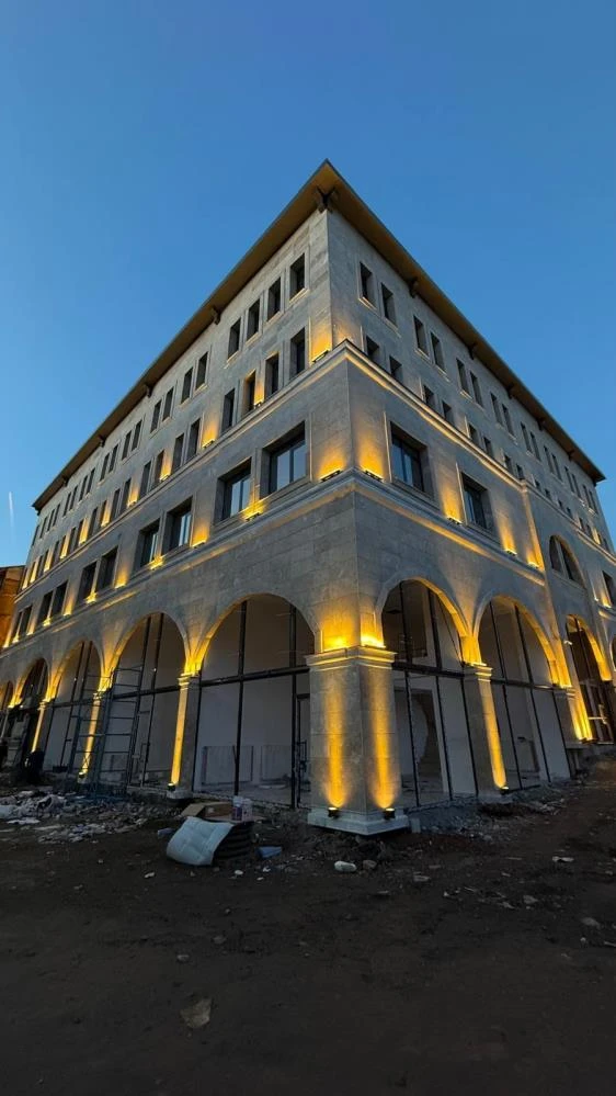 Sivas’ta Tarihi İş Hanı Yenilenen Çağdaş Mimarisiyle Kapılarını Açıyor