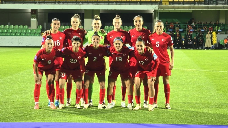 Sivas’ta Tarihi Milli Maç Heyecanı!