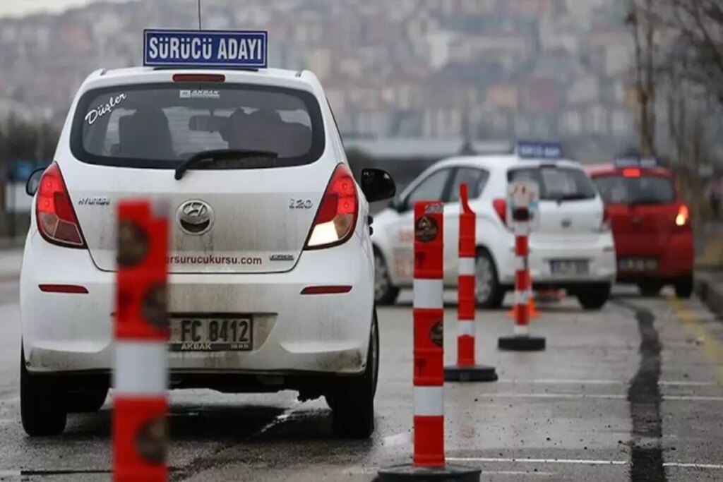 Sürücü Adaylarına Önemli Uyarı: Sınav Ücretlerinde Artış Yaşandı
