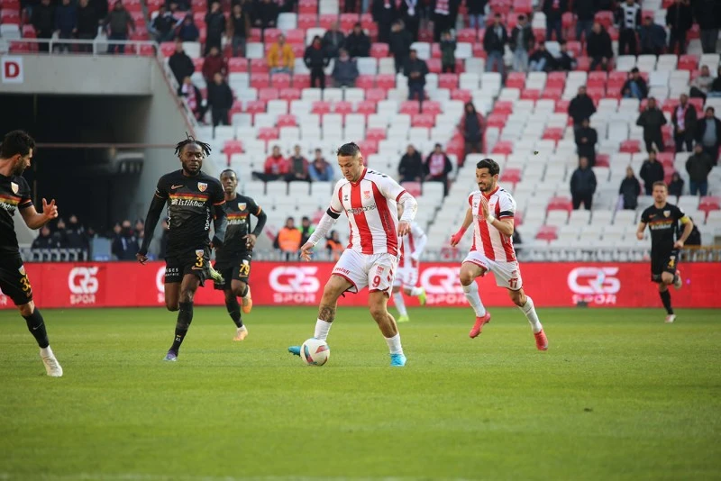 Trendyol Süper Lig 21. Hafta Maçları ve Topun Oyunda Kalma Süreleri