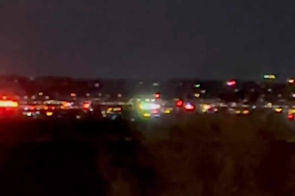 Washington Yakınlarında Uçak ve Helikopter Çarpıştı