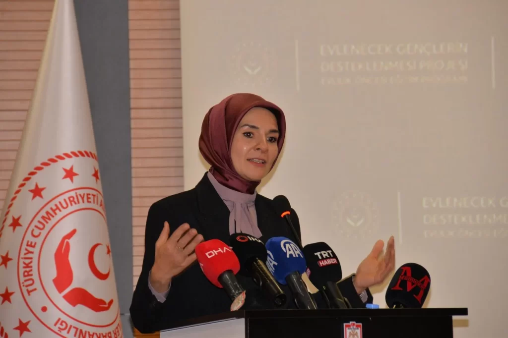 Aile ve Sosyal Hizmetler Bakanı Mahinur Özdemir Göktaş Sivas’ta