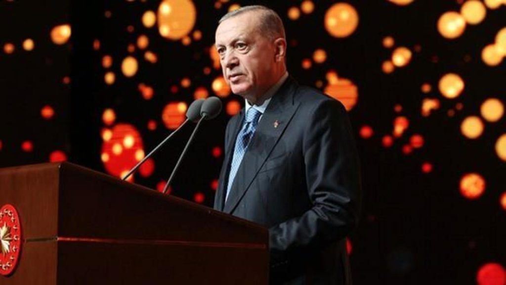 AK Parti 8. Olağan Kongresi ve Davetler