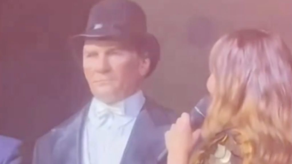 Atatürk Heykeli ile Konser Skandalı: İzmir Marşı ve Tepkiler