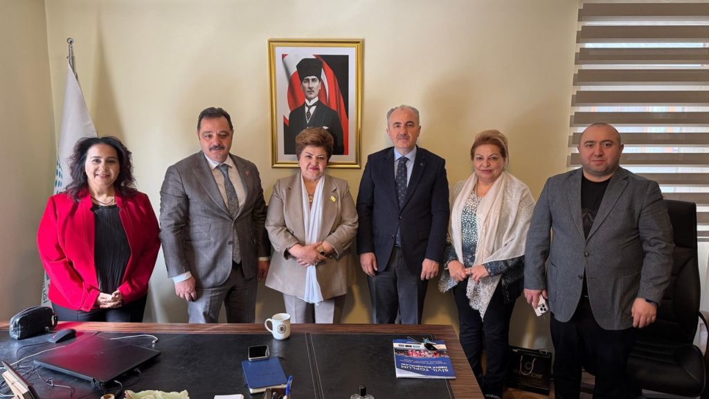 Azerbaycan Heyetinin Rize Belediyesine Ziyareti