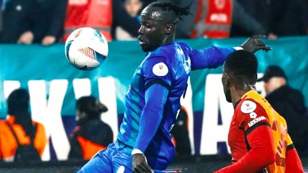 Çaykur Rizespor – Galatasaray Maç Özeti: Galatasaray 2-1 Galip