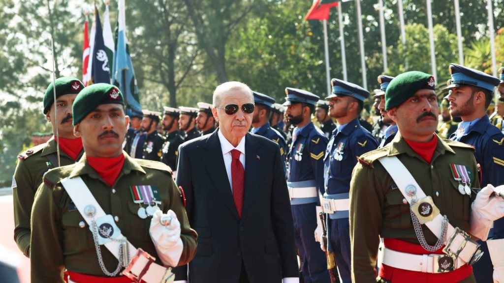 Erdoğan’ın Adı İslamabad’daki Otoyola Verilecek