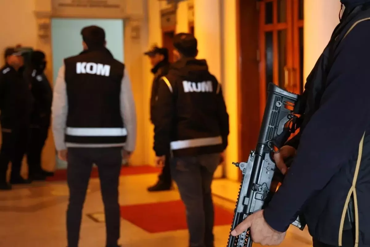 İstanbul’da PKK’nın ‘Kent Uzlaşısı’ Faaliyetlerine Yönelik Gözaltılar