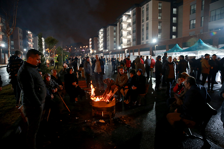 Kahramanmaraş’ta Depremzedeler İçin Anma Etkinliği Düzenlendi