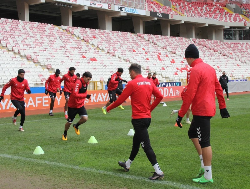 Sivasspor, Konyaspor Maçına Çıkıyor: 3 Puan Hedefi