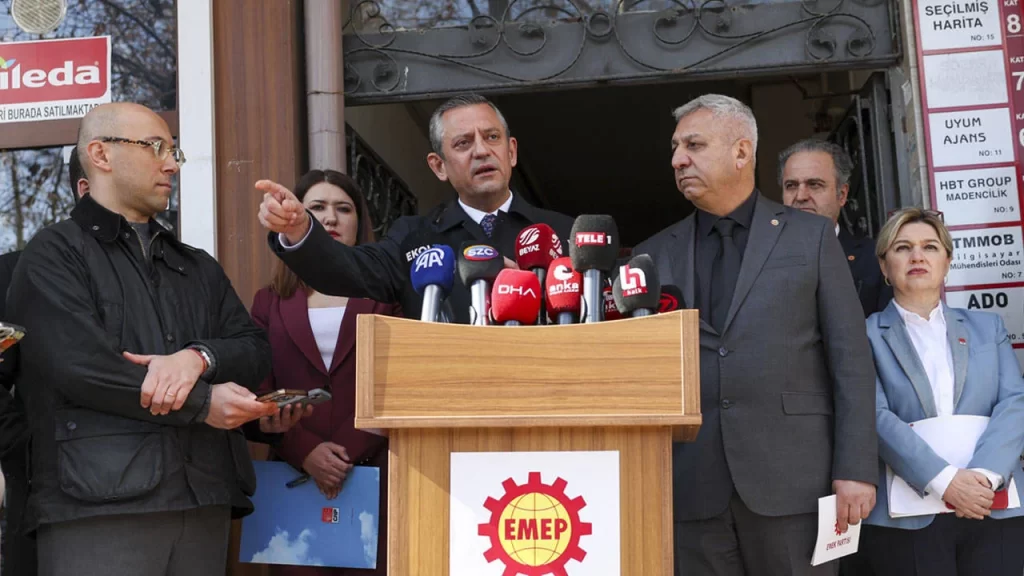 CHP’de Ekrem İmamoğlu’nun Sahte Diploma İddiaları ve Soruşturma Süreci