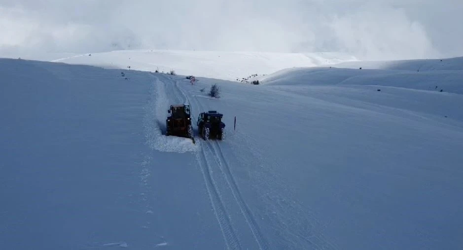 Sivas’ta Karla Mücadele Çalışmaları Hız Kesmeden Devam Ediyor