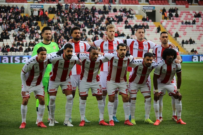 Sivas Ticaret ve Sanayi Odası Başkanı Zeki Özdemir’den Sivasspor’a Destek Açıklaması