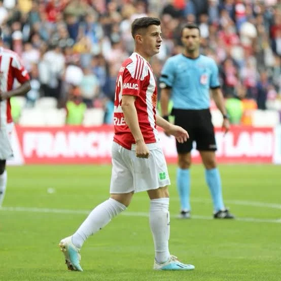 Sivasspor’a FIFA’dan Üç Dönemlik Transfer Yasağı