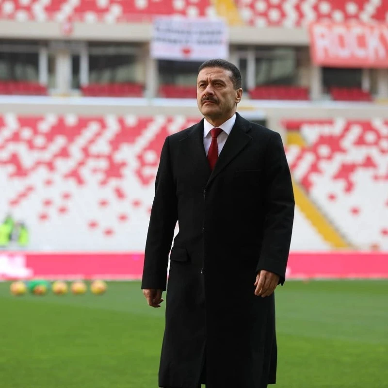 Sivasspor'da Kriz ve Faruk Taşseten'e Tepkiler