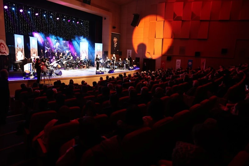 Sivas’ta Aşık Ruhsati Anma Konseri