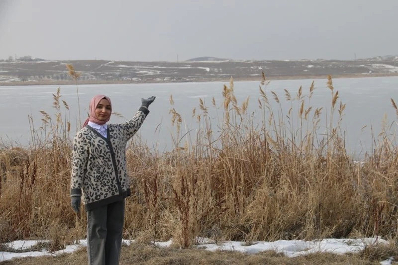 Sivas’ta Hafik Gölü Dondu