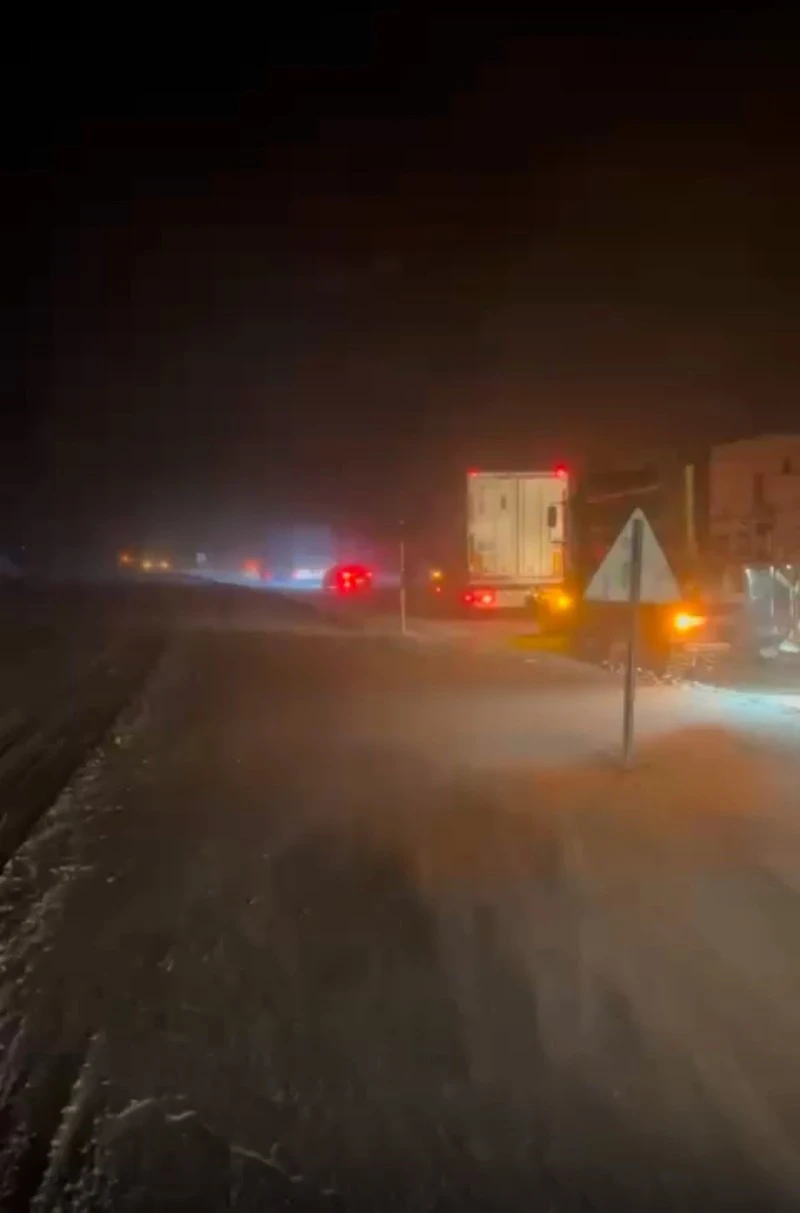 Sivas’ta Kar Yağışı Ulaşımı Olumsuz Etkiledi