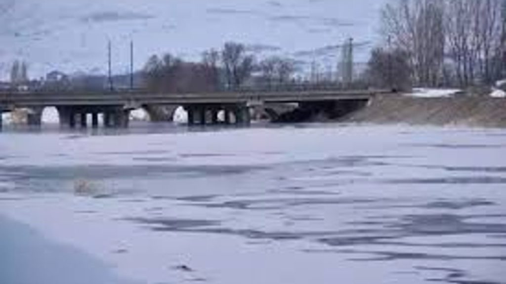 Sivas’ta Kızılırmak Nehri Kısmen Dondu