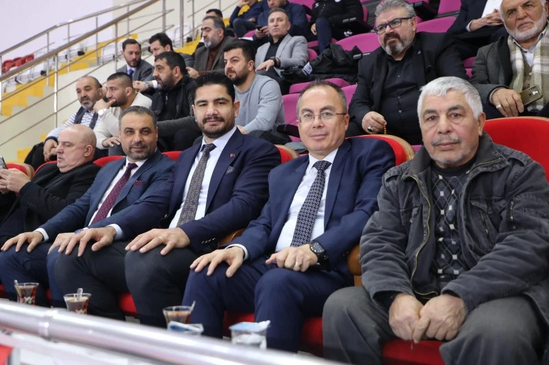 Taha Akgül, Sivas’ta U23 Serbest Türkiye Güreş Şampiyonası Hakkında Açıklamalarda Bulundu