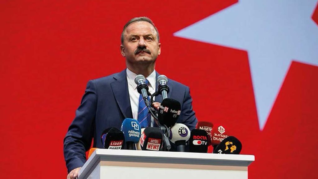 Yavuz Ağıralioğlu’ndan teğmenlerin ihraç kararına tepki