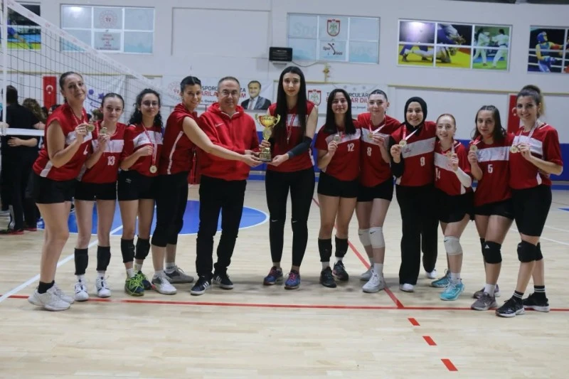 8 Mart Dünya Kadınlar Günü Voleybol Turnuvası Sonuçlandı