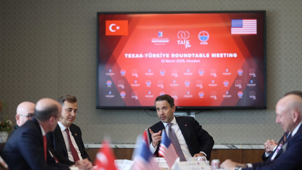 Houston’da Teksas-Türkiye İş Forumu Gerçekleşti