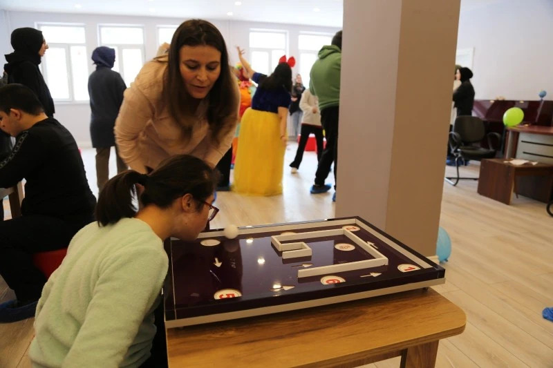 Sivas Cumhuriyet Üniversitesi'nde Down Sendromu Farkındalık Günü Etkinliği