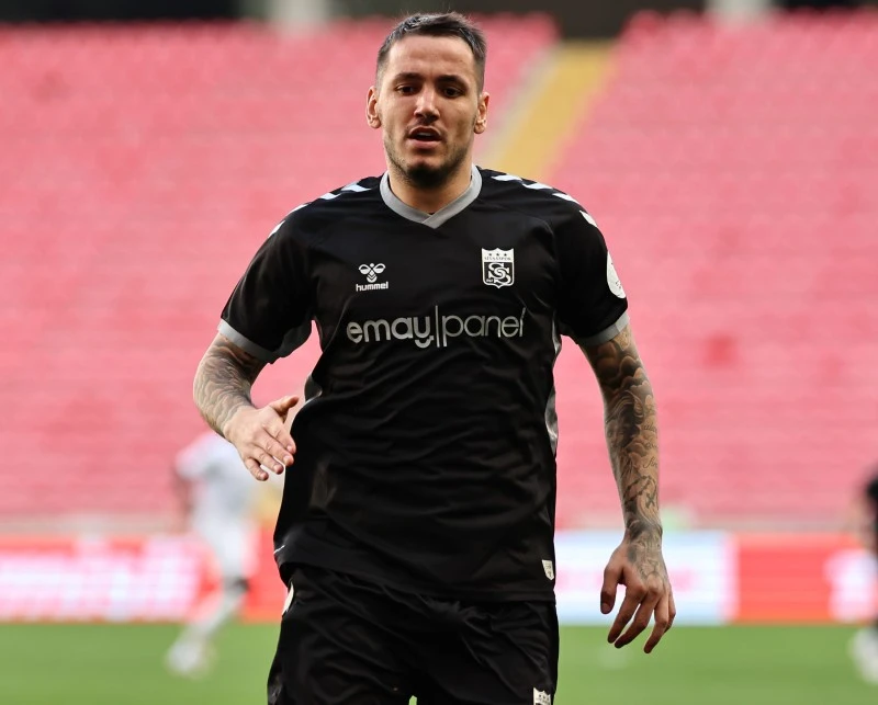 Sivasspor’un Hatayspor’a Kaybetmesi ve Rey Manaj’ın Performansı