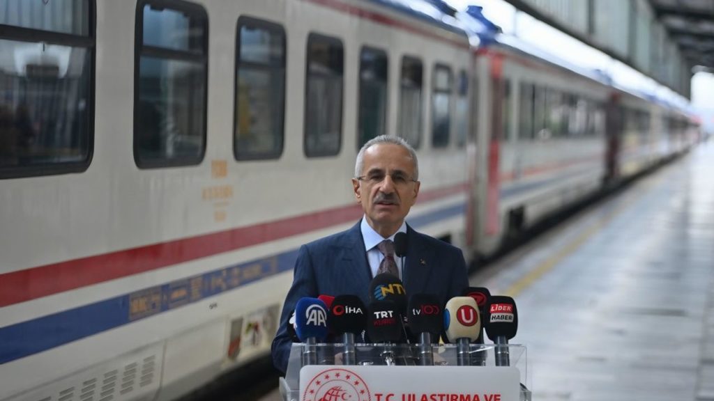 Van-Tahran Yolcu Treni Seferleri Yeniden Başlıyor
