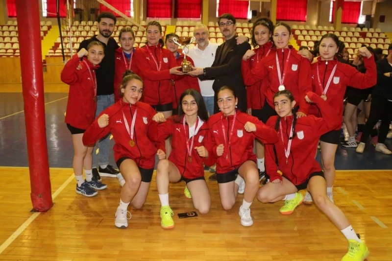 Voleybol İl Birinciliği Maçları Tamamlandı