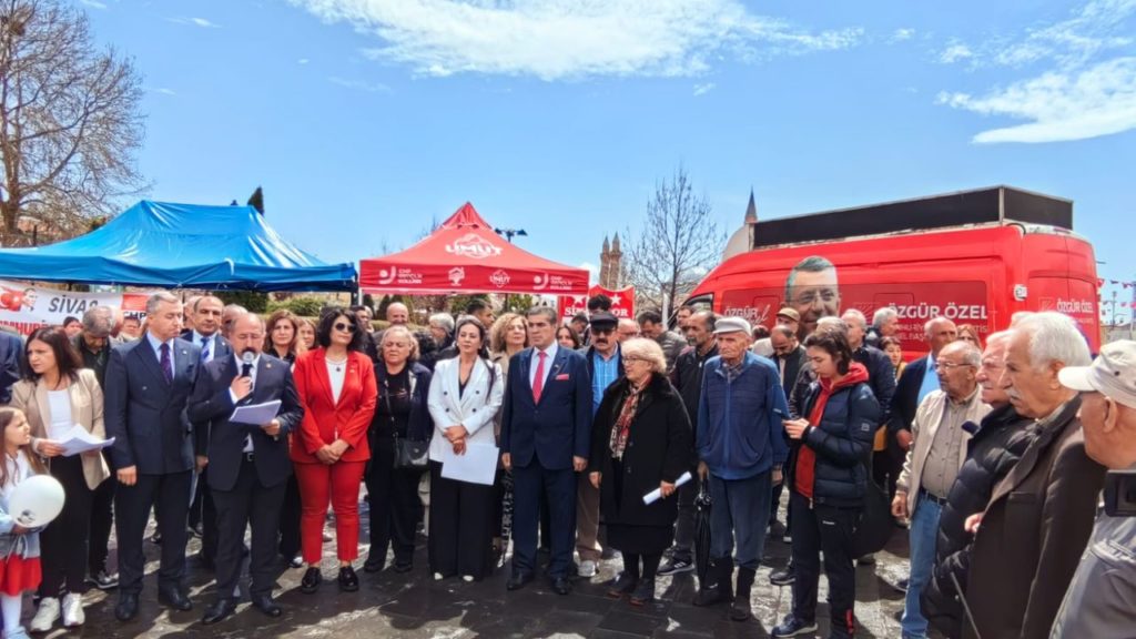 23 Nisan Ulusal Egemenlik ve Çocuk Bayramı Sivas’ta Coşkuyla Kutlandı