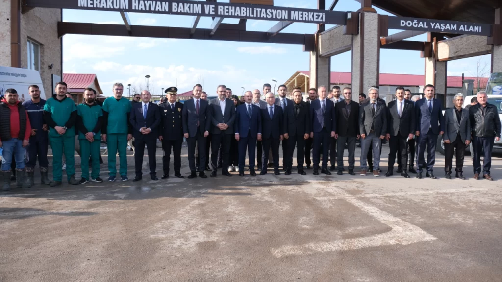 İçişleri Bakan Yardımcısı Bülent Turan, Sivas’ta Sokak Hayvanları Merkezi’ni Ziyaret Etti