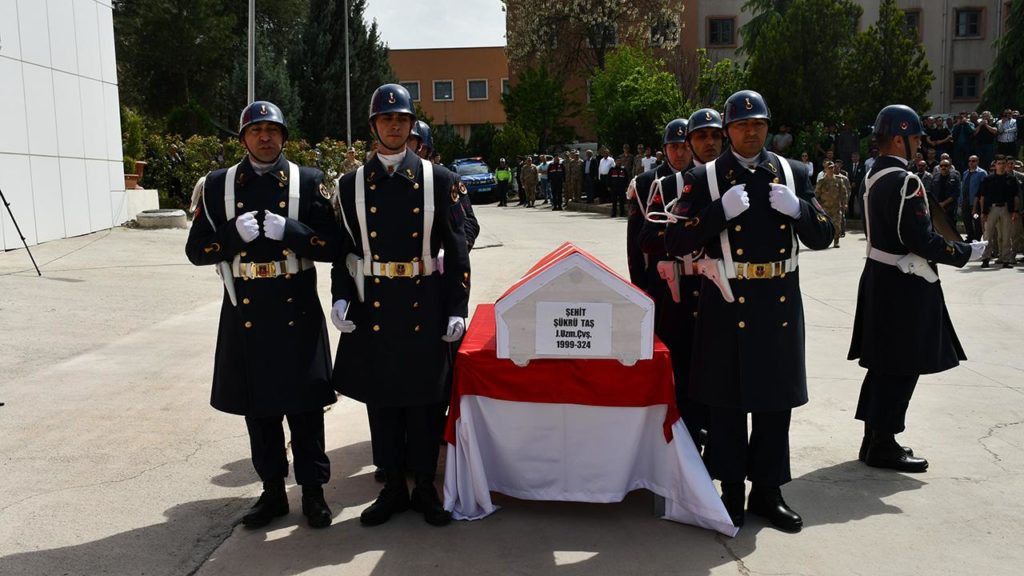 Silah Kazası Sonucu Şehit Olan Jandarma Uzman Çavuş Şükrü Taş İçin Anma Töreni Düzenlendi