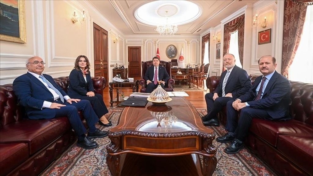 Adalet Bakanı Tunç’tan DEM Parti Heyetiyle Kritik Görüşme