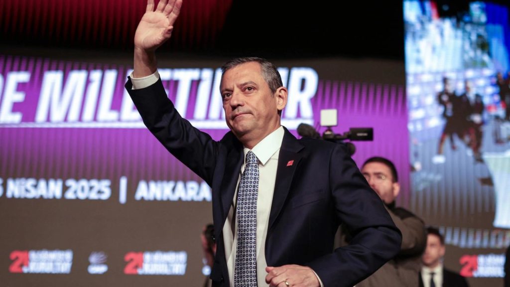 AK Parti’den Özgür Özel’e Tazminat Davası