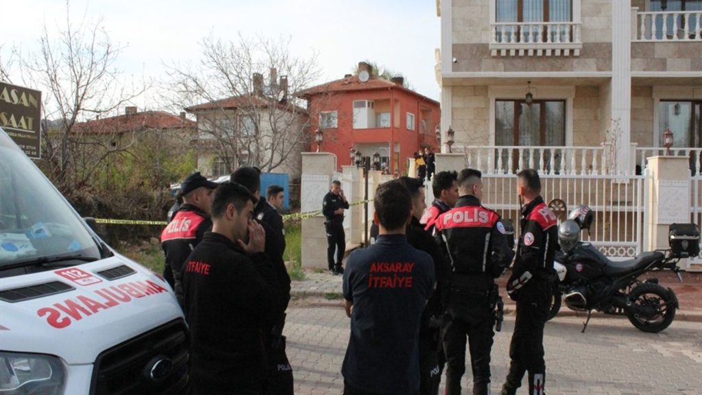 Aksaray’da Aile İntiharı Şoku: Eşini ve Oğlunu Öldürüp Kendini Vurdu