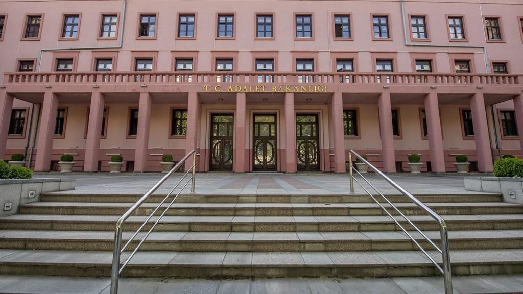 DEM Parti Heyeti Adalet Bakanlığı’nda Görüşme Gerçekleştirdi