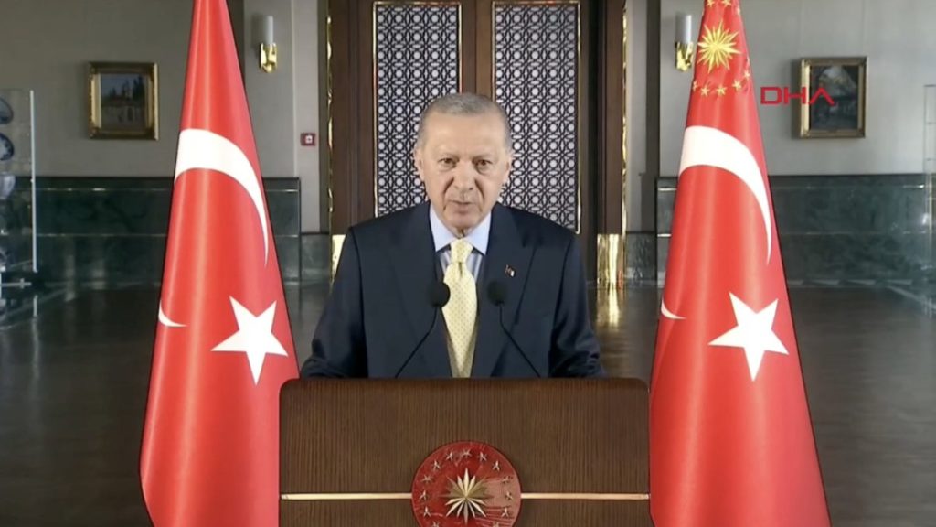 Cumhurbaşkanı Erdoğan Uzman Erbaş Komando Törenine Katıldı